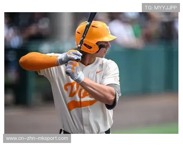 MLB外场冲刺接杀成为赛季最佳回放之一