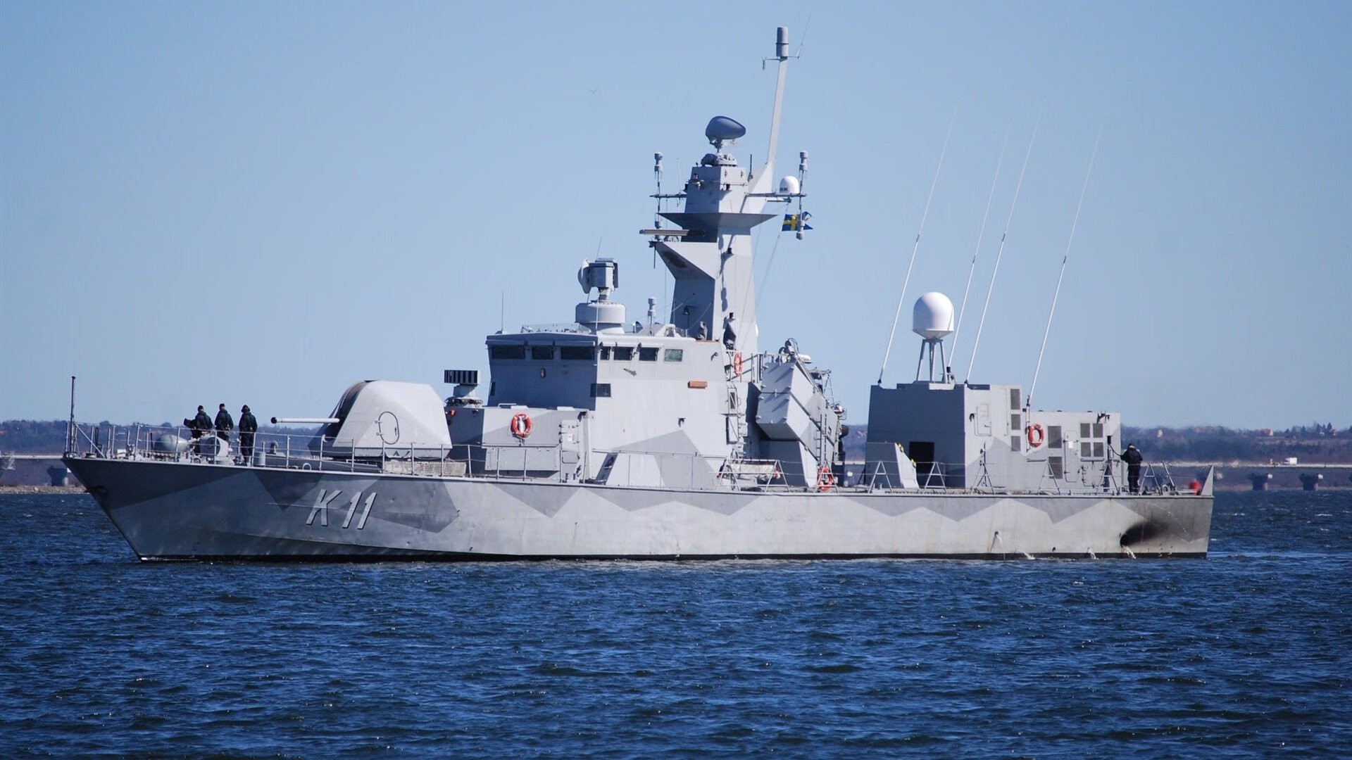 巴尔:凭借冷静的心态和精准的技术,他帮助全黑队在场上占据优势